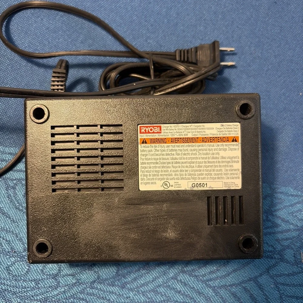 Genuine Ryobi (G0501) 18V DC Charge Plus+ Battery Charger Only - Tested Works